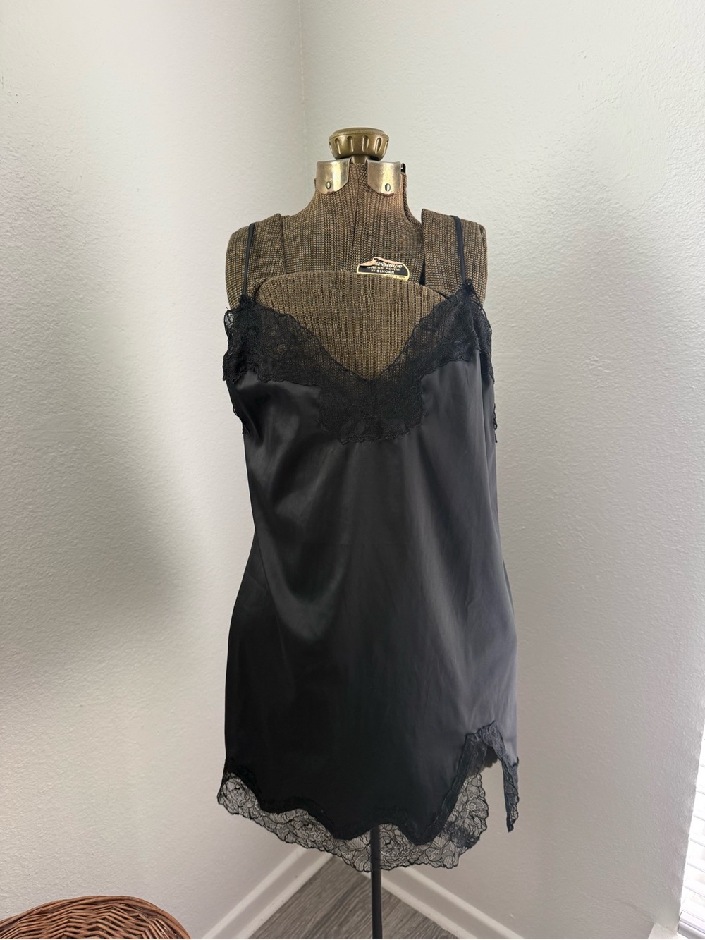 Savage X Fenty Black Lace-Trim Slip